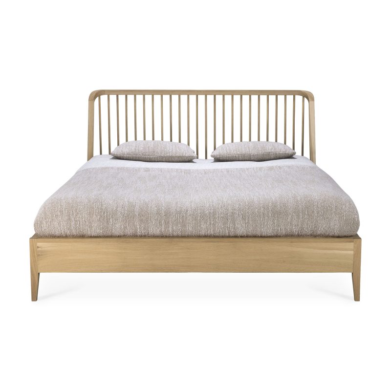 Ethnicraft Spindle Oak Bed